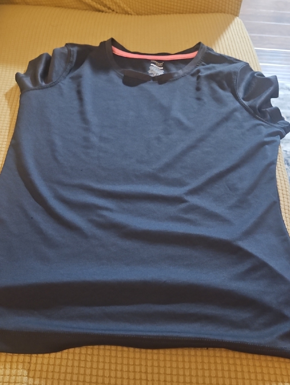 Danskin Black Tee with Pink Neck Trimn, Size Small